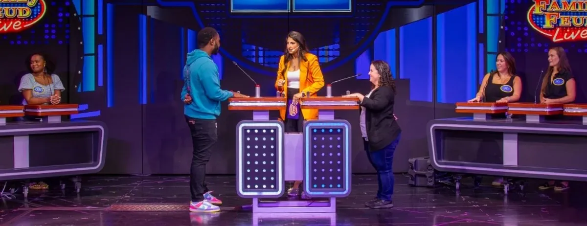 People playing family feud