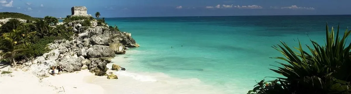 Panoramic view of the beach and ocean at a Mexican island