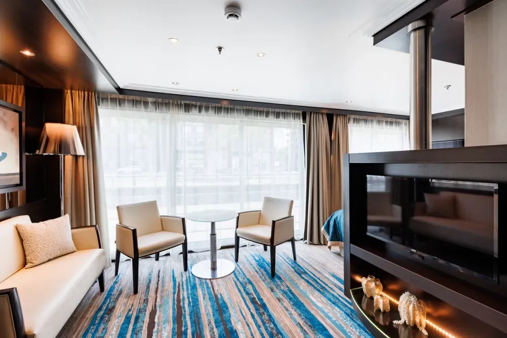 Living space of a suite 